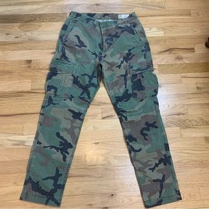 Gap Camouflage Cargo Pants Size 32 X 30 Green Brown & Black